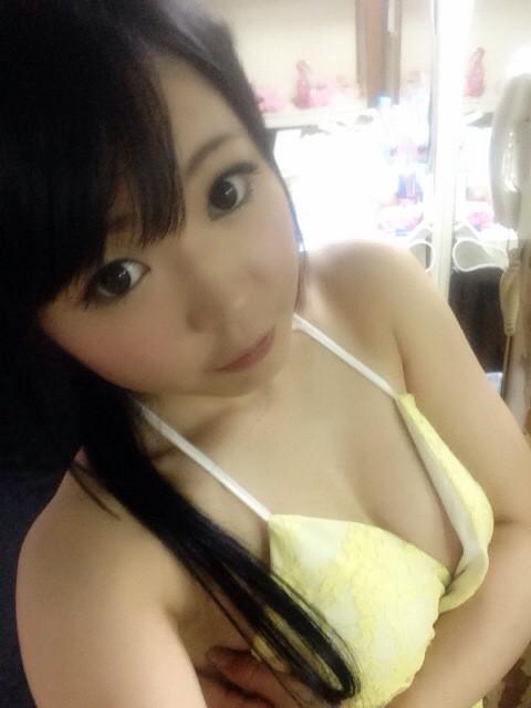 Cute amateur pictures of Japan porn star Yui Kawagoe photo